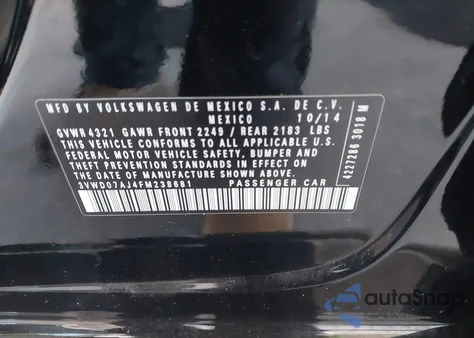 2015 Volkswagen Jetta 1.8T Se z USA, uszkodzony, nr VIN 3VWD07AJ4FM238681